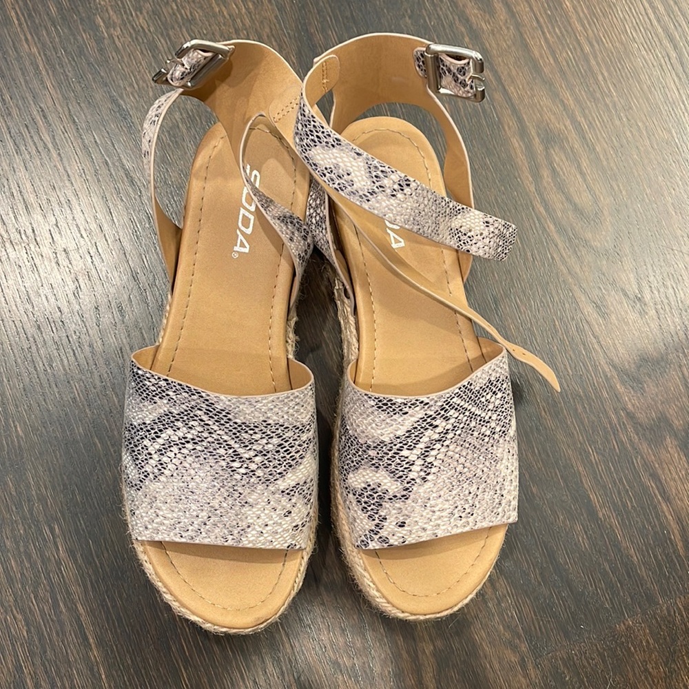 Snake espadrille shoes